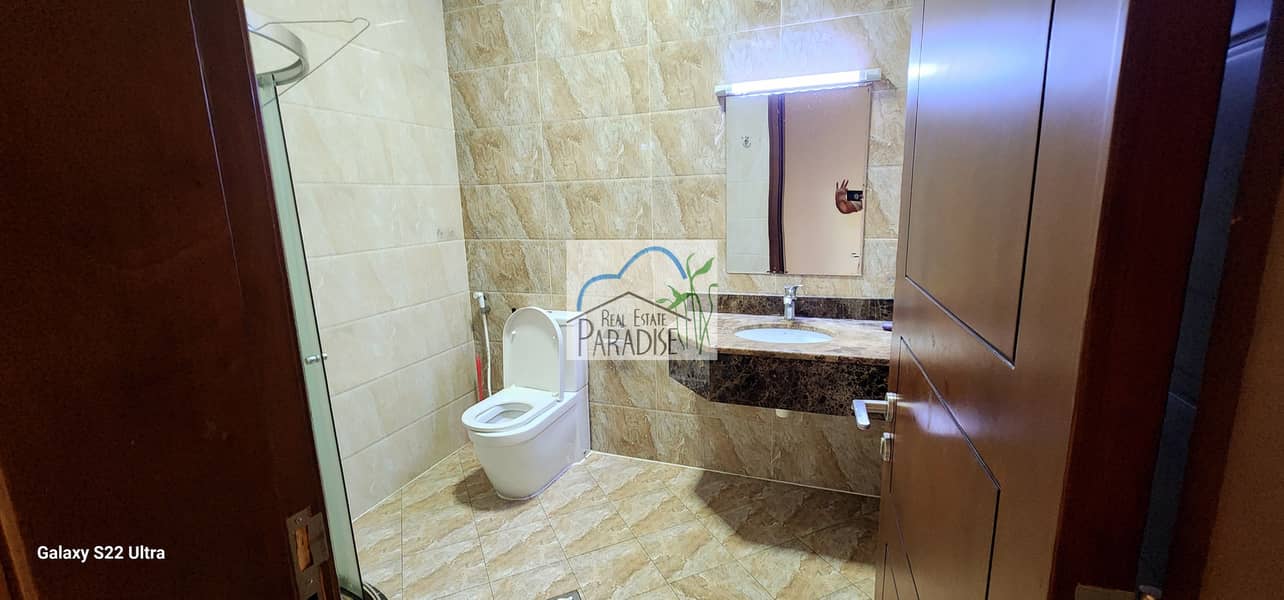 available 6 bedroom 4 master villa/ specious living/dinning area / fitted kitchen store room/laundry room/shared s/pool 3 parking/for rent in mirdif - Image 6