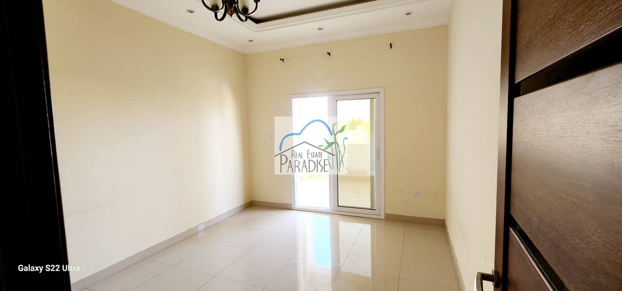 available 6 bedroom 4 master villa/ specious living/dinning area / fitted kitchen store room/laundry room/shared s/pool 3 parking/for rent in mirdif - Image 15