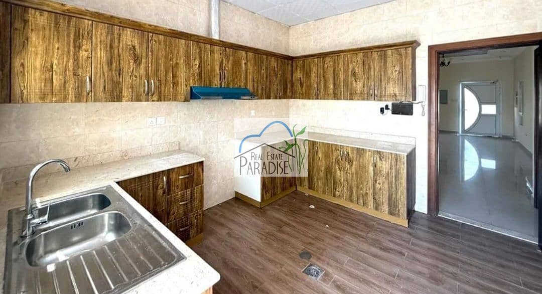 available 6 bedroom 4 master villa/ specious living/dinning area / fitted kitchen store room/laundry room/shared s/pool 3 parking/for rent in mirdif - Image 26