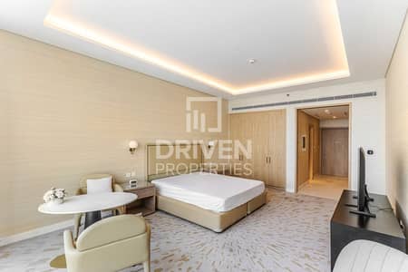 Studio for Rent in Palm Jumeirah, Dubai - High Floor | Palm and Sea View | Spacious Studio