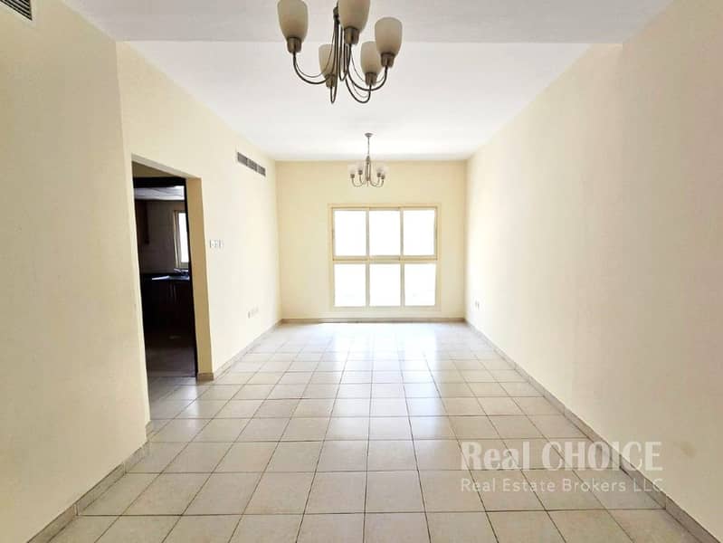 2 Sharaf Building, Hor Al Anz, Unit 105 (2). jpg