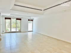 Vacant now | Immaculate Unit | Newly Wrapped