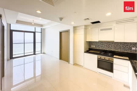 2 Bedroom Flat for Rent in Business Bay, Dubai - Sea view |High Floor | Big Balcony| Big Size