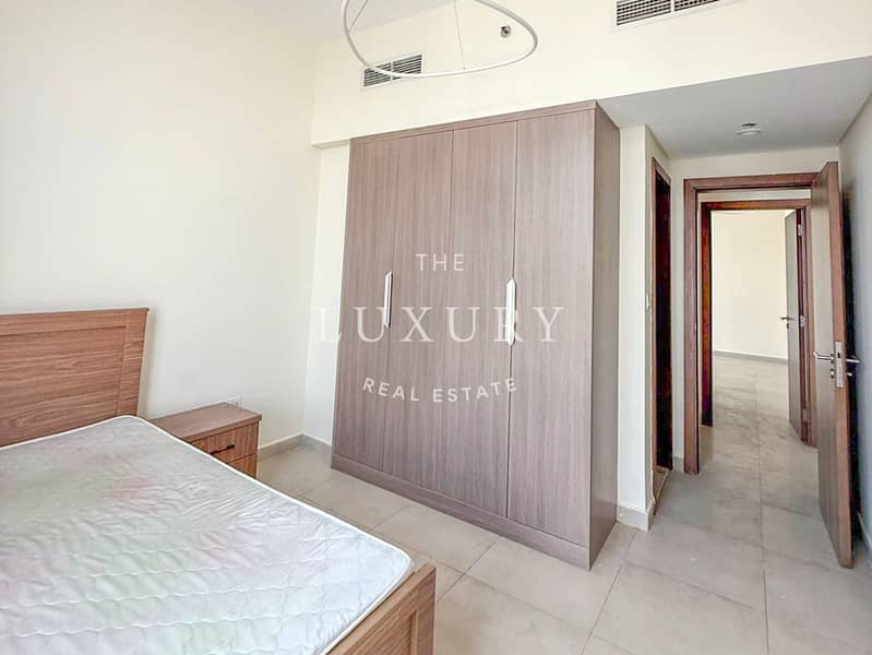 4 Modern_2BR___Furnished___Vacant___Al_Furjan-1. jpg