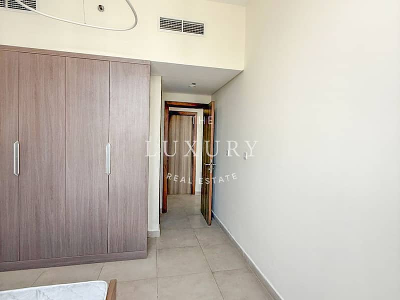 5 Modern_2BR___Furnished___Vacant___Al_Furjan-9. jpg