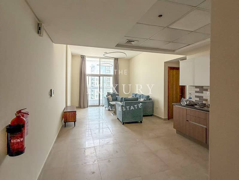 10 Modern_2BR___Furnished___Vacant___Al_Furjan-16. jpg