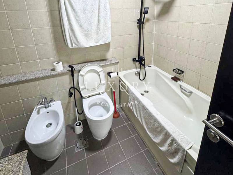 6 Beach_Access___Vacant___Fully_Furnished-21. jpg