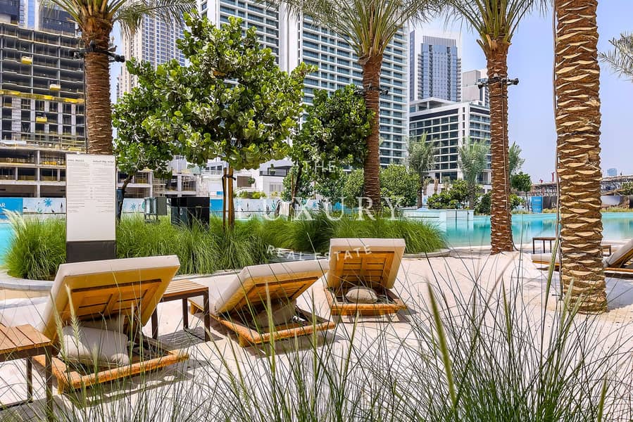 13 Fully_Furnished___Vacant___Lagoon_Access-29. jpg