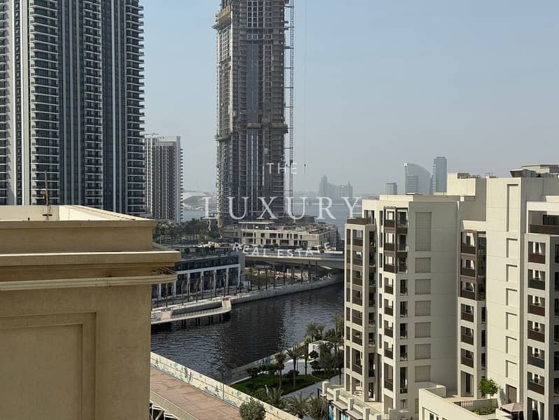 12 Vacant___Beachfront_Living___Spacious_2BR-3. jpg