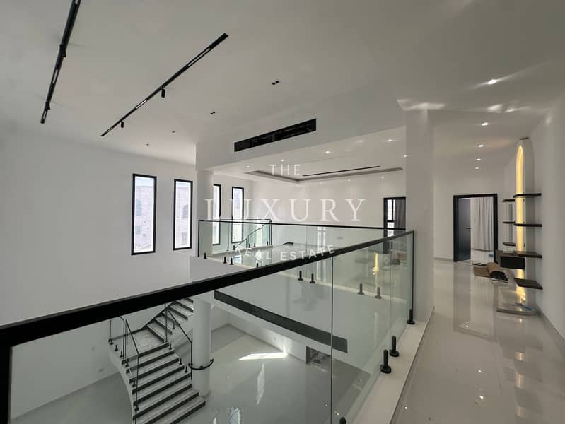 5BR | Modern Villa | Prime Location