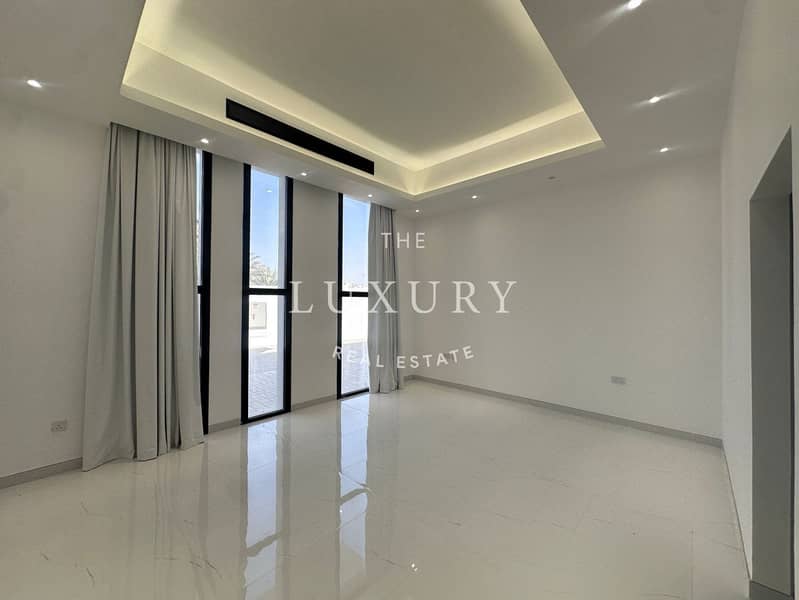 5BR | Modern Villa | Prime Location - Image 6