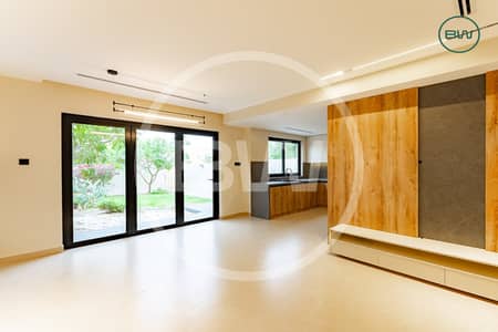 2 Bedroom Villa for Sale in The Springs, Dubai - LAKE VIEW | FULLY UPGRADED | VACANT NOW