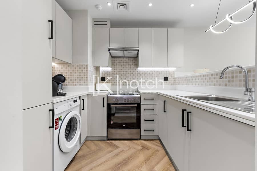 Upgraded | Vacant | Royal Atlantis Views