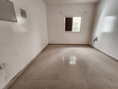 استوديو  للايجار في تجارية مويلح، الشارقة - 20250903_145931. jpg