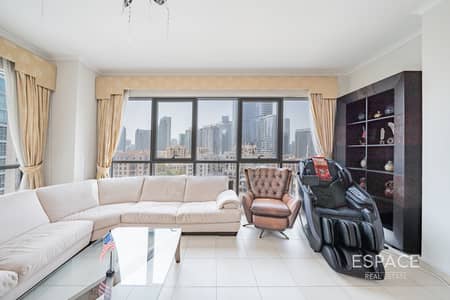 2 Bedroom Apartment for Sale in Downtown Dubai, Dubai - Huge 2 BR | Vastu-compliant | Furnished