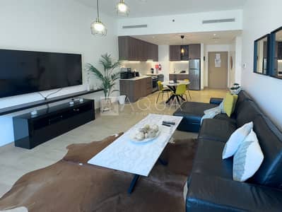 1 Bedroom Flat for Sale in Jumeirah, Dubai - Premium Floor | Ready Now | Partial Sea View