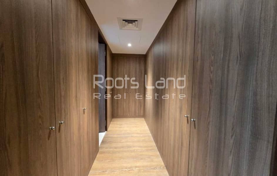 Fully Upgraded | Prime Location | Luxurious - Image 11