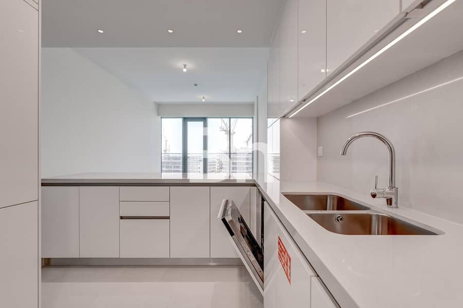 Exclusive 2BR+Maid | Canal and Burj Khalifa View - Image 6