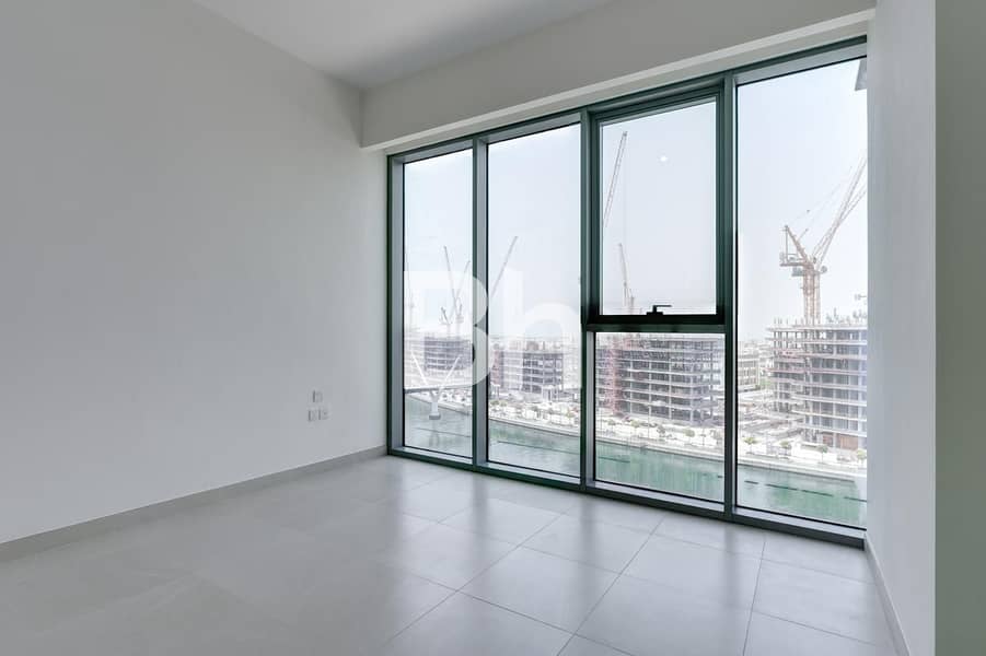 Exclusive 2BR+Maid | Canal and Burj Khalifa View - Image 11