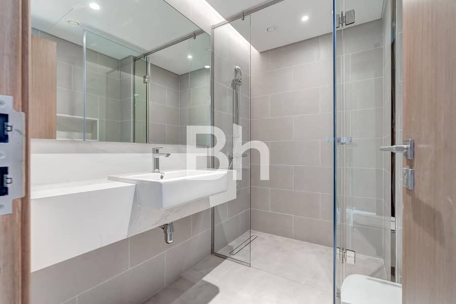 Exclusive 2BR+Maid | Canal and Burj Khalifa View - Image 12