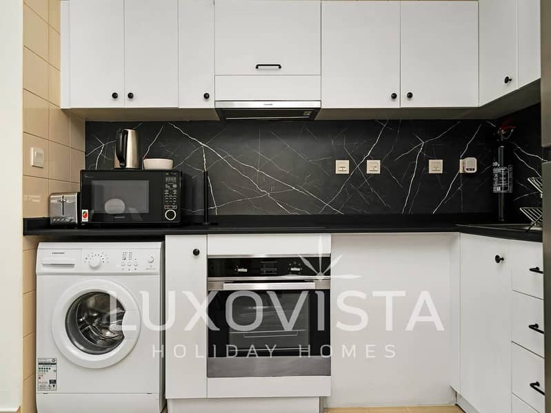 Bay Central | Modern Studio