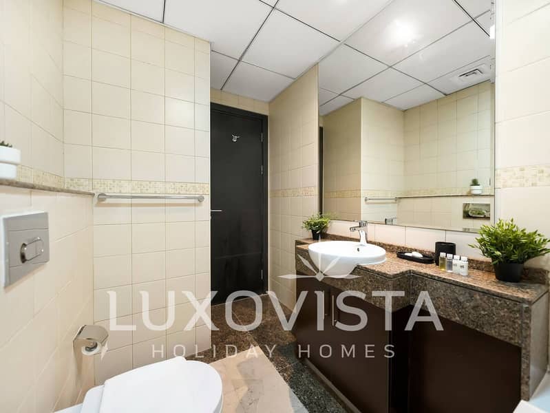 Bay Central | Modern Studio - Image 14