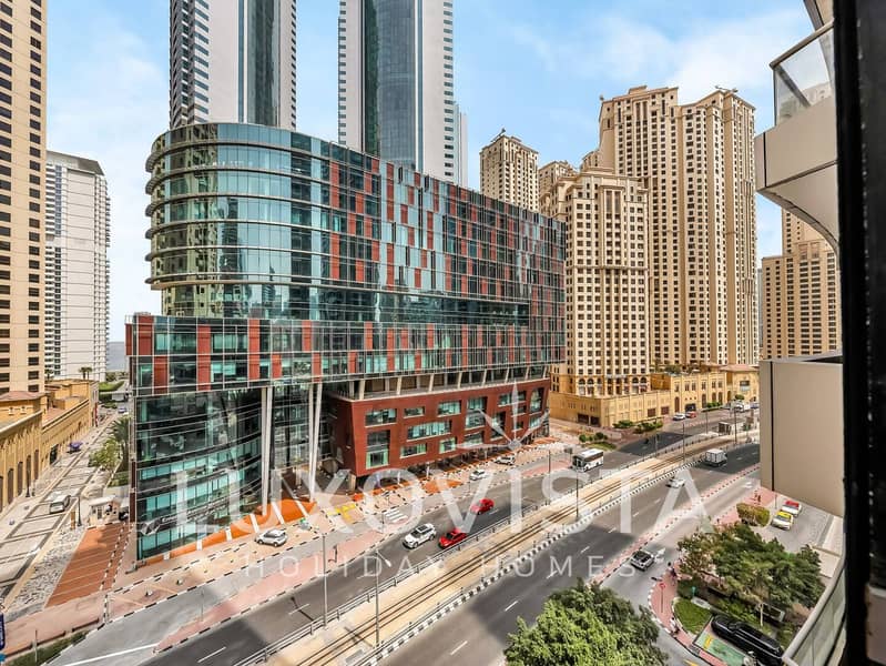 Bay Central | Modern Studio - Image 15