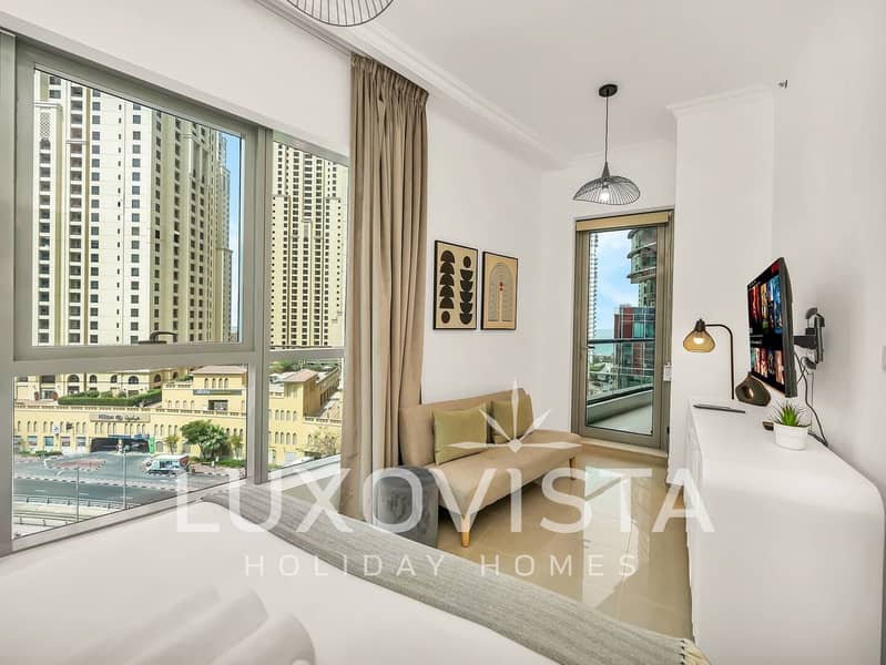 Bay Central | Modern Studio - Image 19