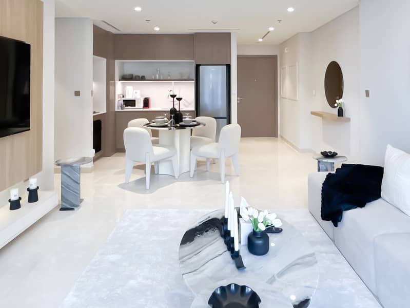 Palace Beach House 1BR Waterfront Elegance with Marina Skyline Views- ALL BILLS INCLUDED - Image 20