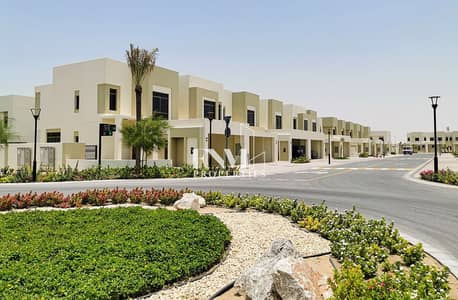 تاون هاوس 4 غرف نوم للبيع في تاون سكوير، دبي - cdde16bf-05b0-4e9f-b565-4f0be4a45d56. jpg