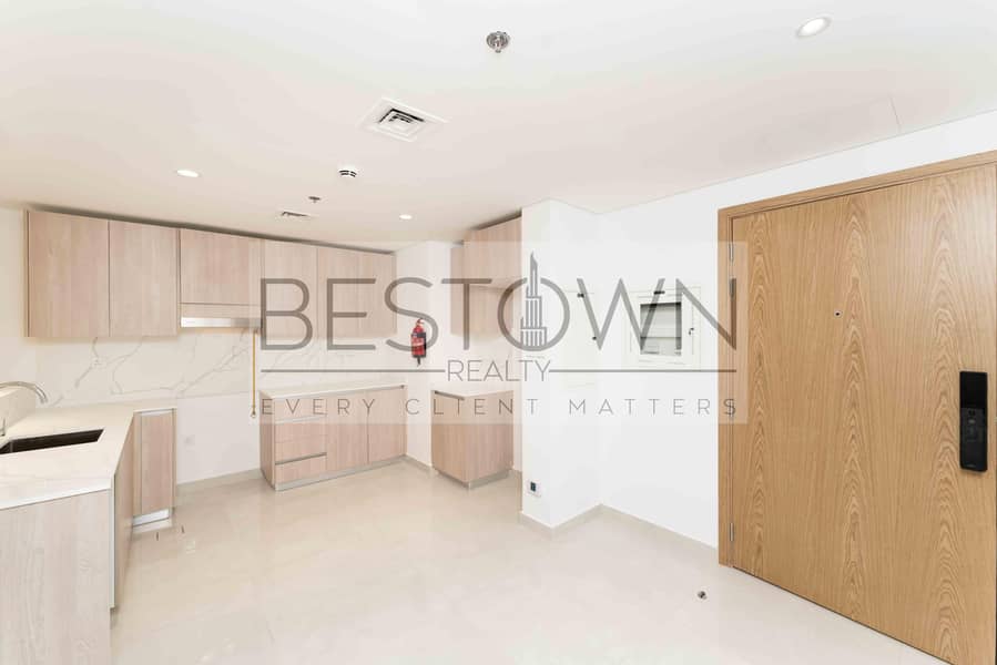 "Elegant 1-BHK Apartment | Vacant | Steps from Circle Mall"