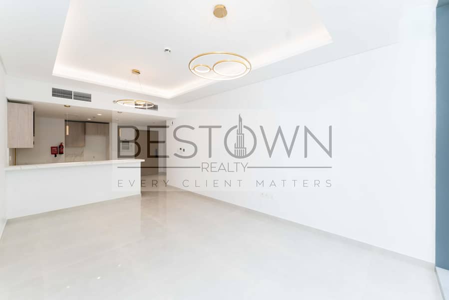 "Elegant 1-BHK Apartment | Vacant | Steps from Circle Mall" - Image 6