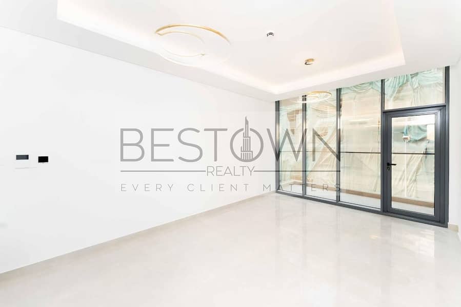 "Elegant 1-BHK Apartment | Vacant | Steps from Circle Mall" - Image 7