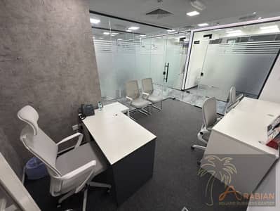 迪拜湾， 迪拜 写字楼待租 - square12. jpg
