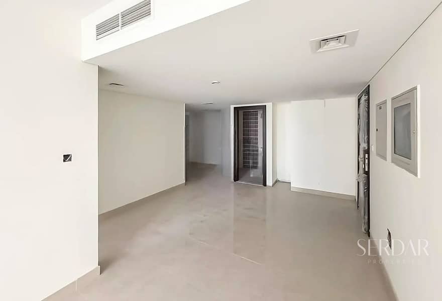 Double-Height Loft with Sea and Skyline Views