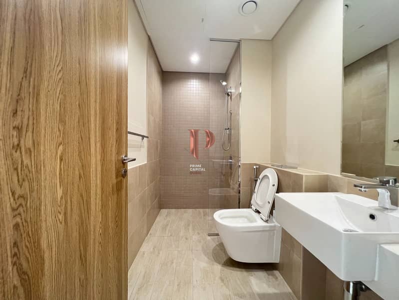 15 Photo 22. jpg