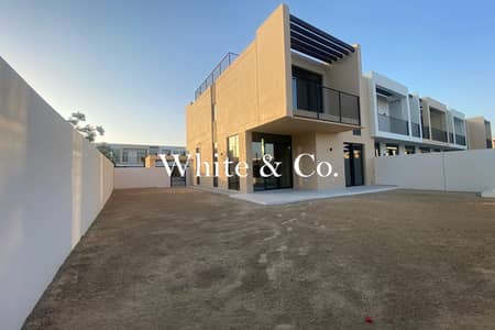 4 Bedroom Townhouse for Rent in Dubai South, Dubai - Close To Pool | 4 Cheques | Corner Unit
