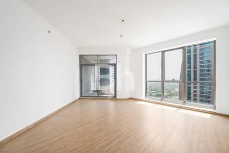 2 Bedroom Flat for Sale in Dubai Marina, Dubai - Skyline Luxury | Marina Views | Furnished Elegance