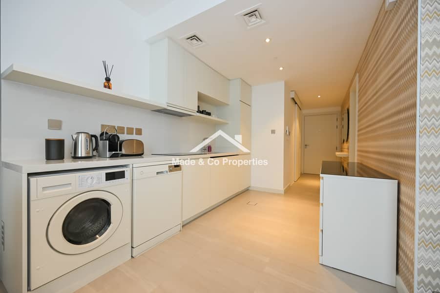 Upgraded | Large Layout | Fully Furnished - Image 9