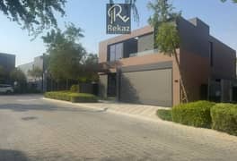 4-Bedroom Corner Villa for Rent in Sendian
