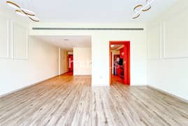 Vacant | Upgraded | Midfloor | Study Room