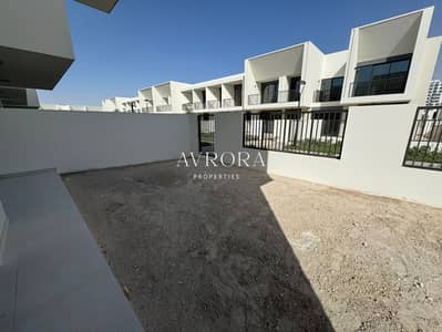 4 Cпальни Таунхаус в аренду в Таун Сквер, Дубай - IMG-20250906-WA0051. jpg
