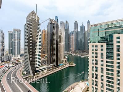 2 Bedroom Apartment for Rent in Dubai Marina, Dubai - Modern 2BR + Maid’s | High Floor | Marina Views