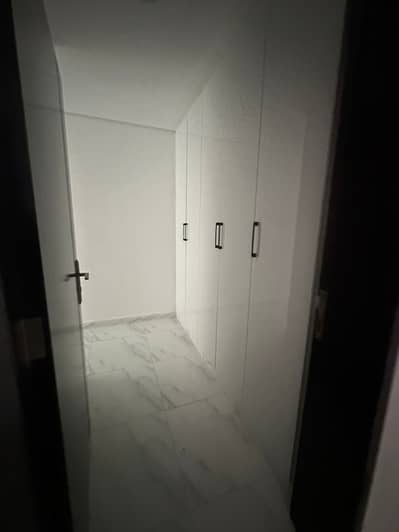 2 Bedroom Flat for Rent in Al Jurf, Ajman - صورة واتساب بتاريخ 2025-08-03 في 23.02. 37_b7d51d3f. jpg