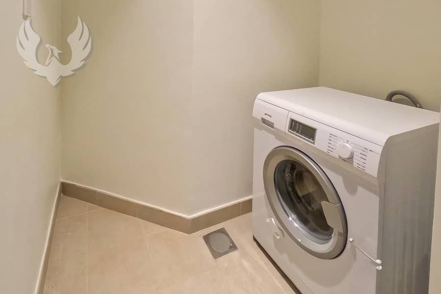 Canal Views | Luxurious 1 Bed | Heart of Downtown