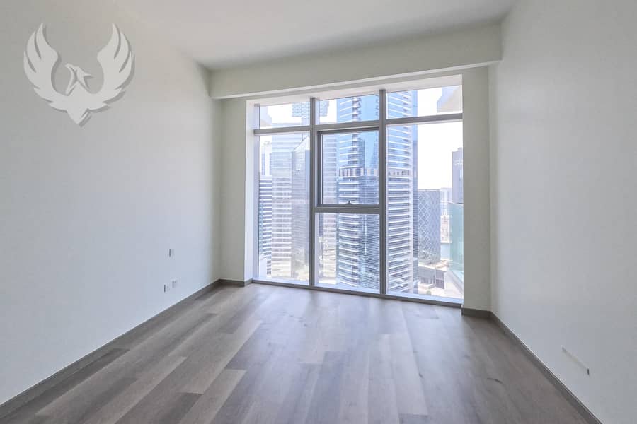 Canal Views | Luxurious 1 Bed | Heart of Downtown - Image 13