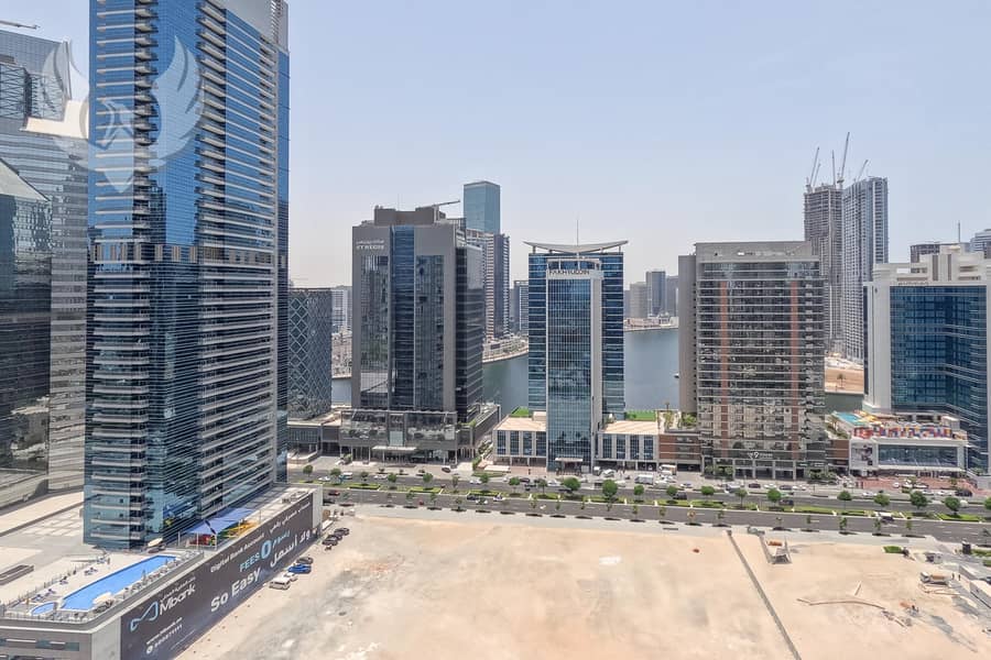 Canal Views | Luxurious 1 Bed | Heart of Downtown - Image 16