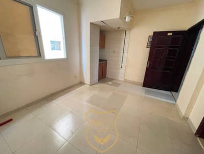 استوديو  للايجار في النباعة، الشارقة - IMG_4928. jpg