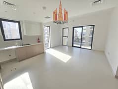 Luxurious 2-BR | All Amenities | Splendid Community |