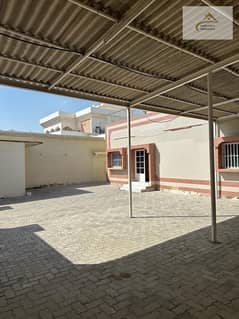 فیلا في العزرة 4 غرف 85000 درهم - 12720318